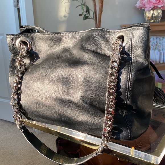 Valentino Handbag - Picture 4 of 9